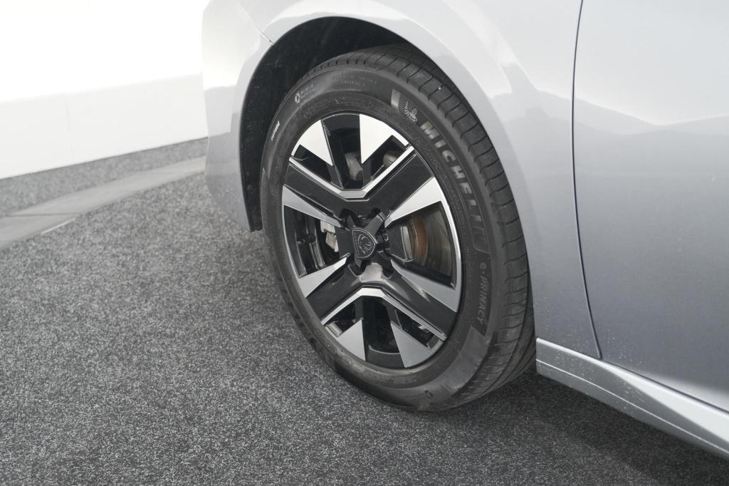 Peugeot 208 puretech 100 allure pack | nieuw model | apple carplay | parkee