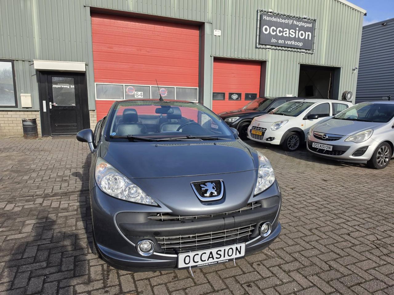 Peugeot 207 CC 1.6 VTi Cabriolet  €3250