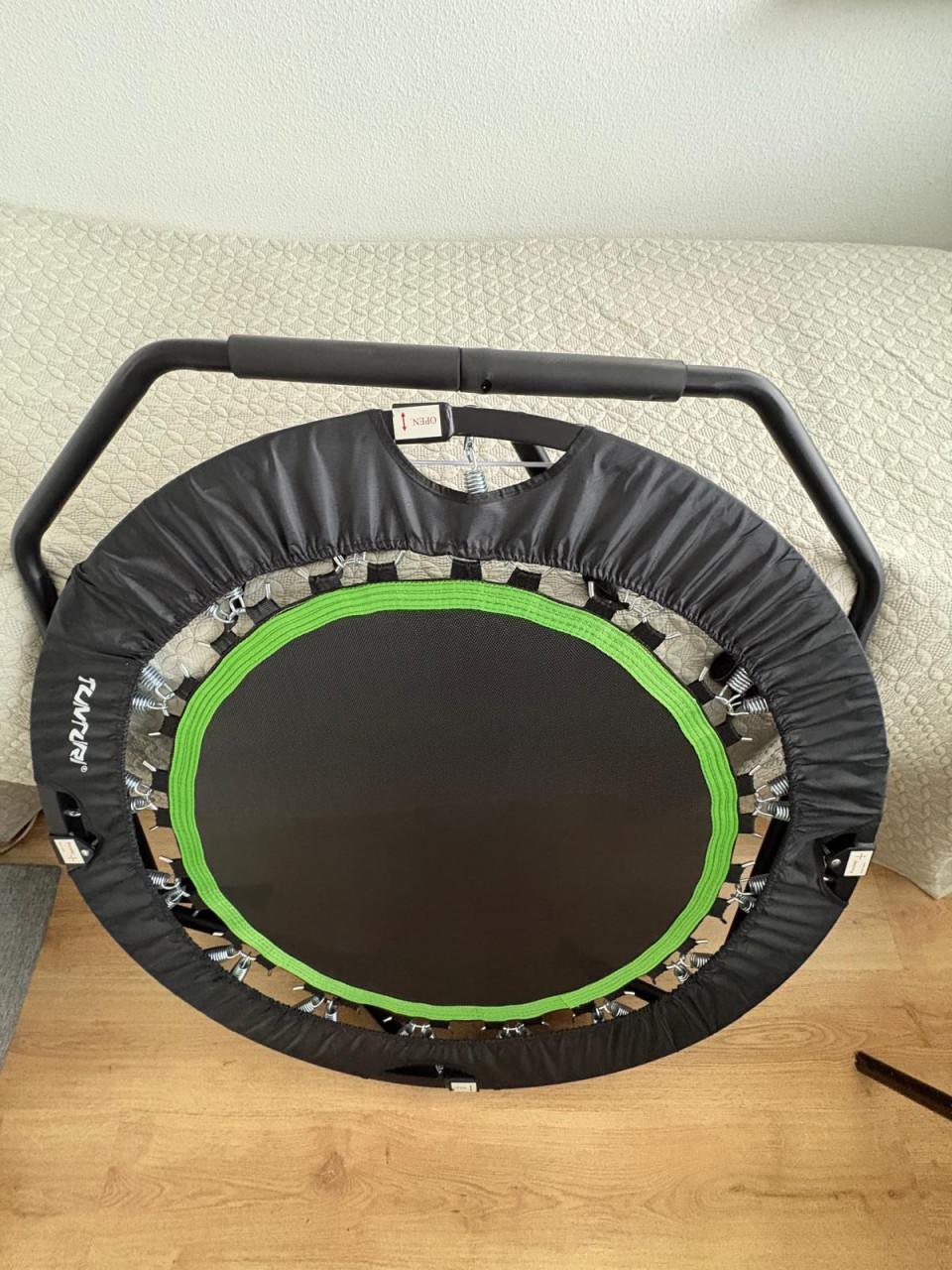 Mini trampoline