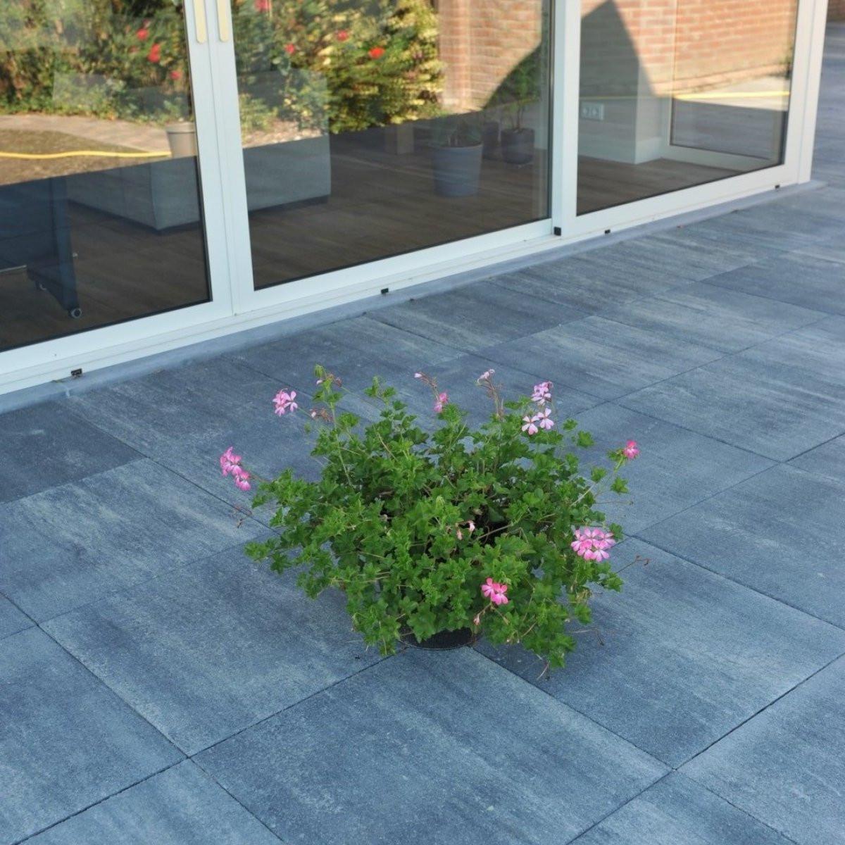 Actie! Terrastegel + ( met mini  facet ) 60x60x 4cm  €21.45 per m²
