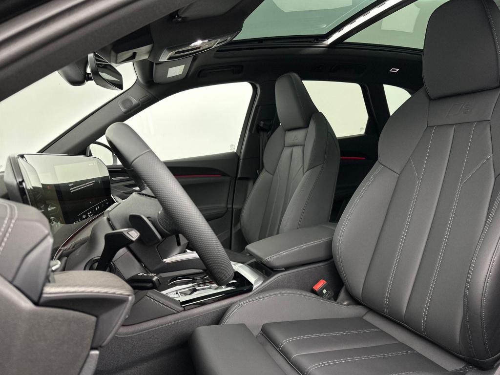Audi Q5 s edition competition e-hybrid 270 kw / 367 pk suv
