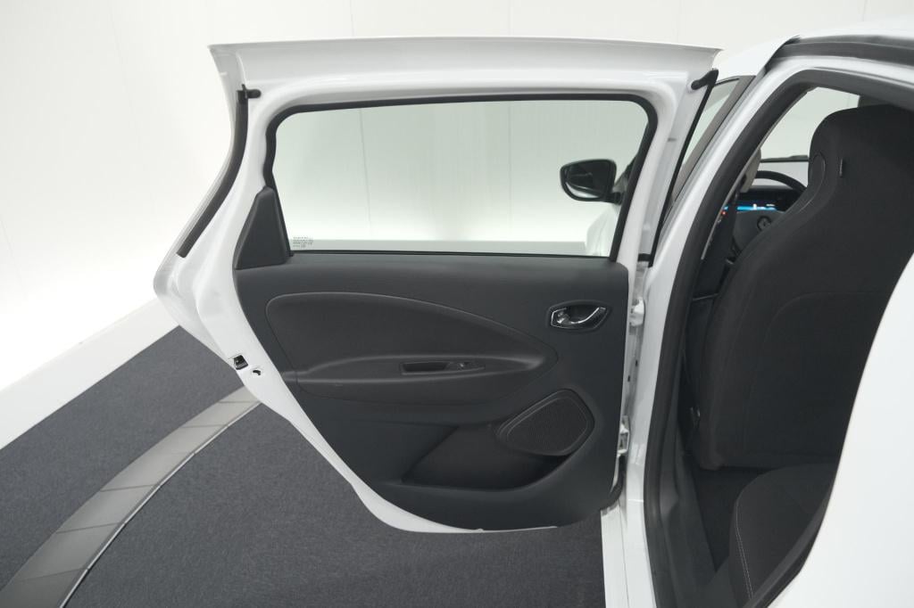 Renault Zoe q90 intens quickcharge 41 kwh | huuraccu | navigatie | parkeers