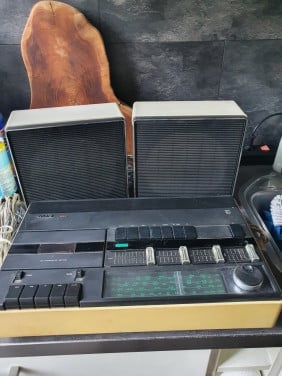 Zeldzame heel leuke vintage stereo set philips 22 RB 841 originele speakers