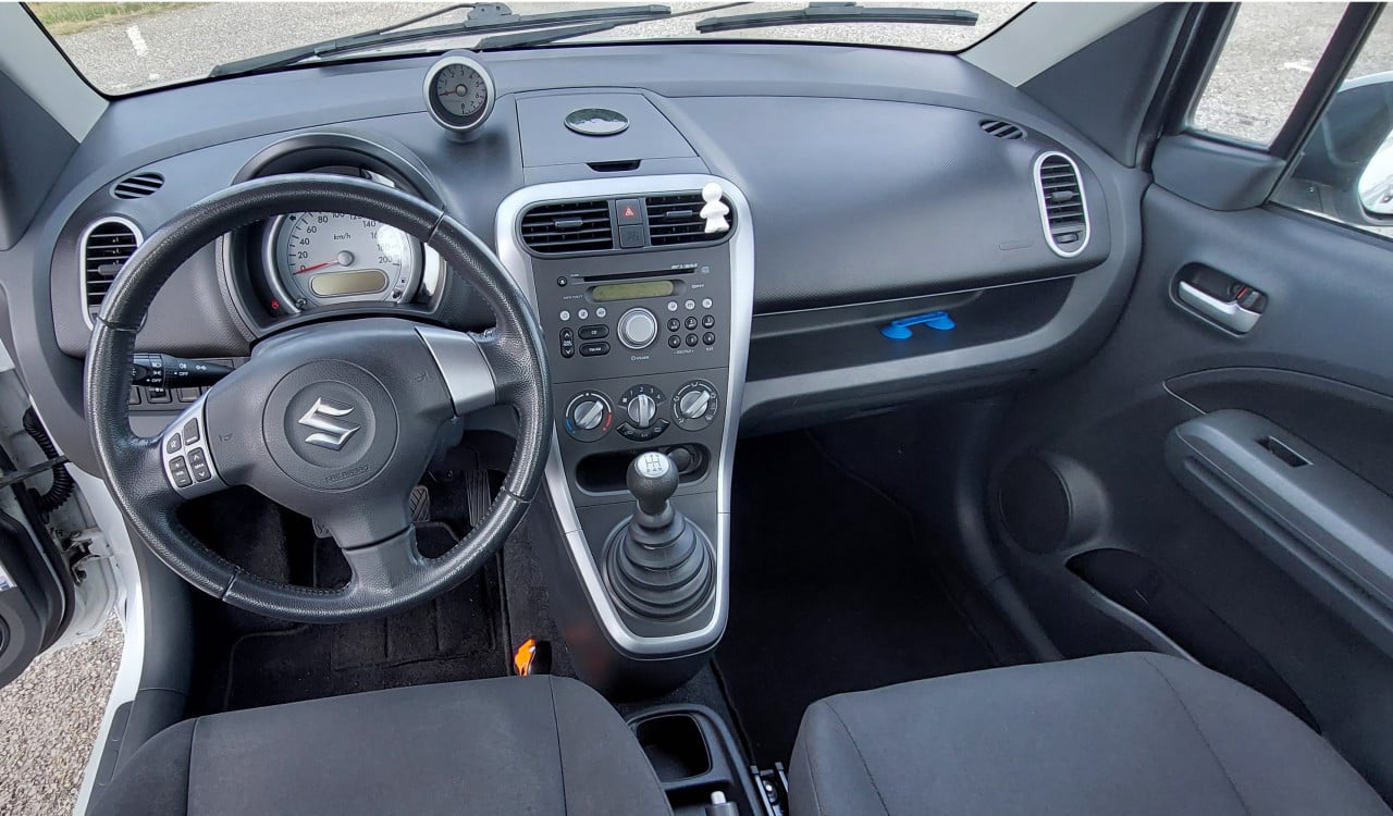 Suzuki Splash 1.0 VVT Comfort - 2011  - 71.xxx -
