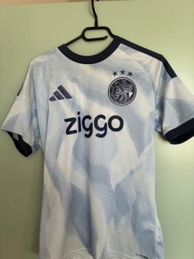 Ajax 3e shirt