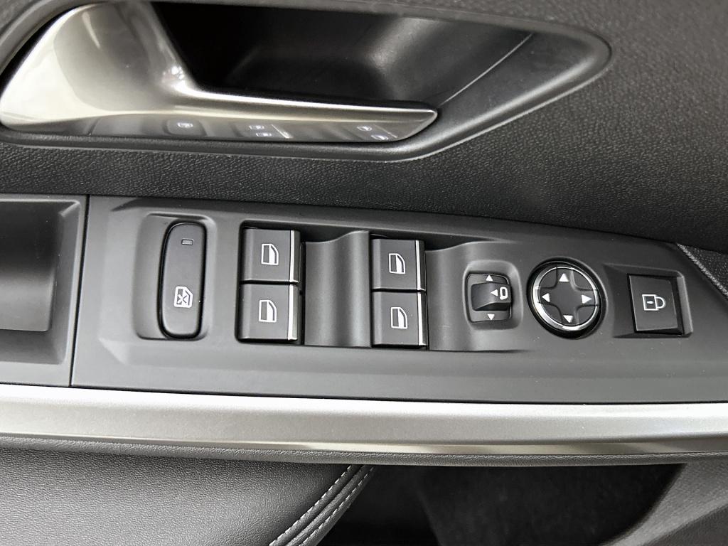 Peugeot 3008 hybrid 145pk automaat gt | rijklaar | elektrische achterklep |