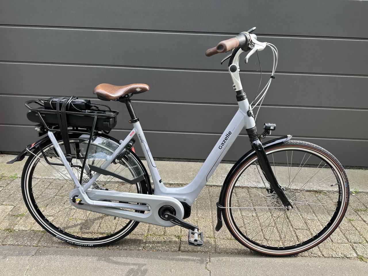 Gazelle Orange met middenmotor