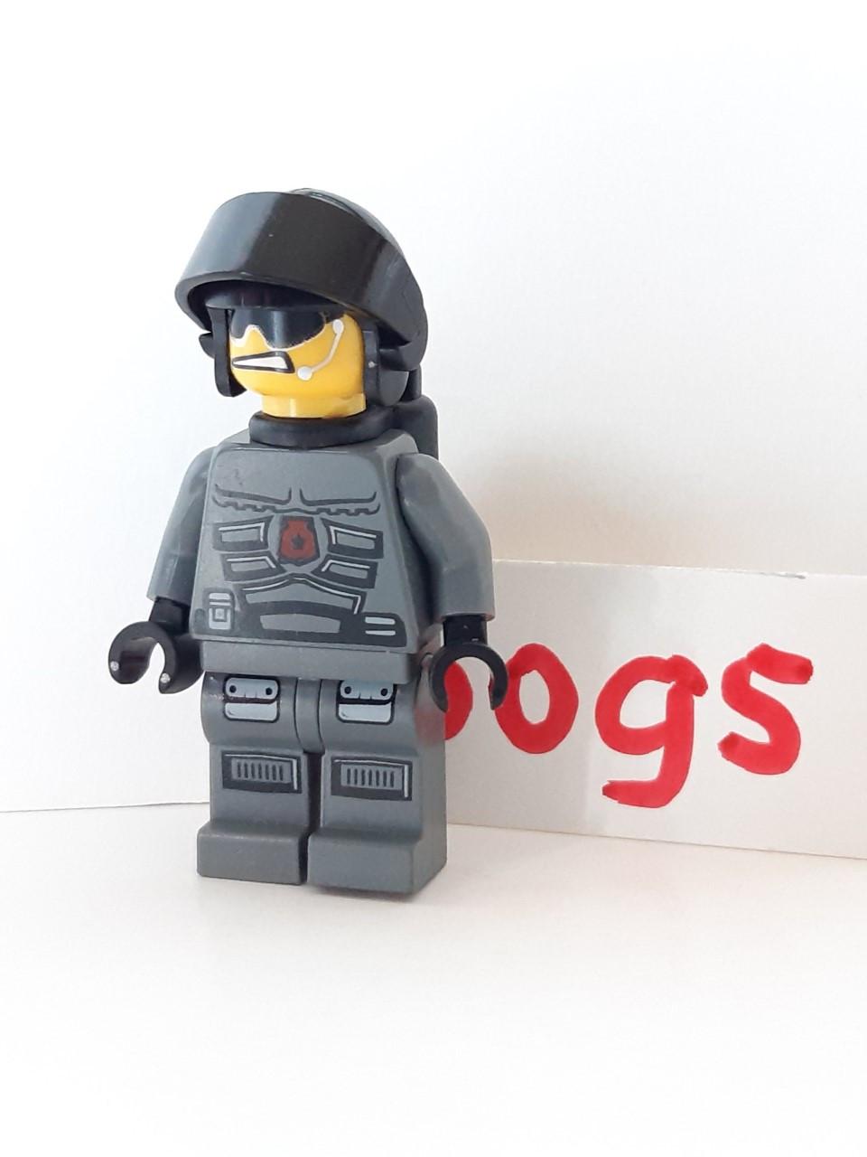 LEGO Minifigures Space Police 3: Officer 1, 2, 7, 10 en 14