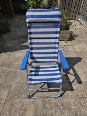 2 tuinstoelen