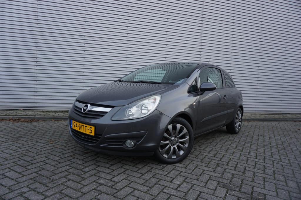 Opel Corsa 1.4-16v '111' edition airco / elektr. ramen / cruise / trekhaak