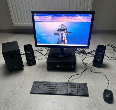 Complete set HP ProDesk 400 G3 SFF / Intel Core i5 / 8GB ram / Windows 11 /