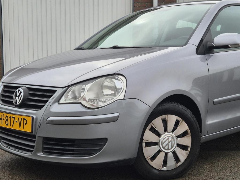 Volkswagen Polo 1.4-16v comfortline / cruisecontrol