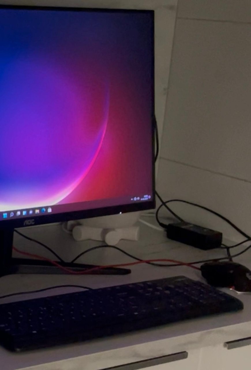 Gaming PC + Monitor + toetsenbord + muis + HDMI kabel // Ryzen 5 - 32GB RAM