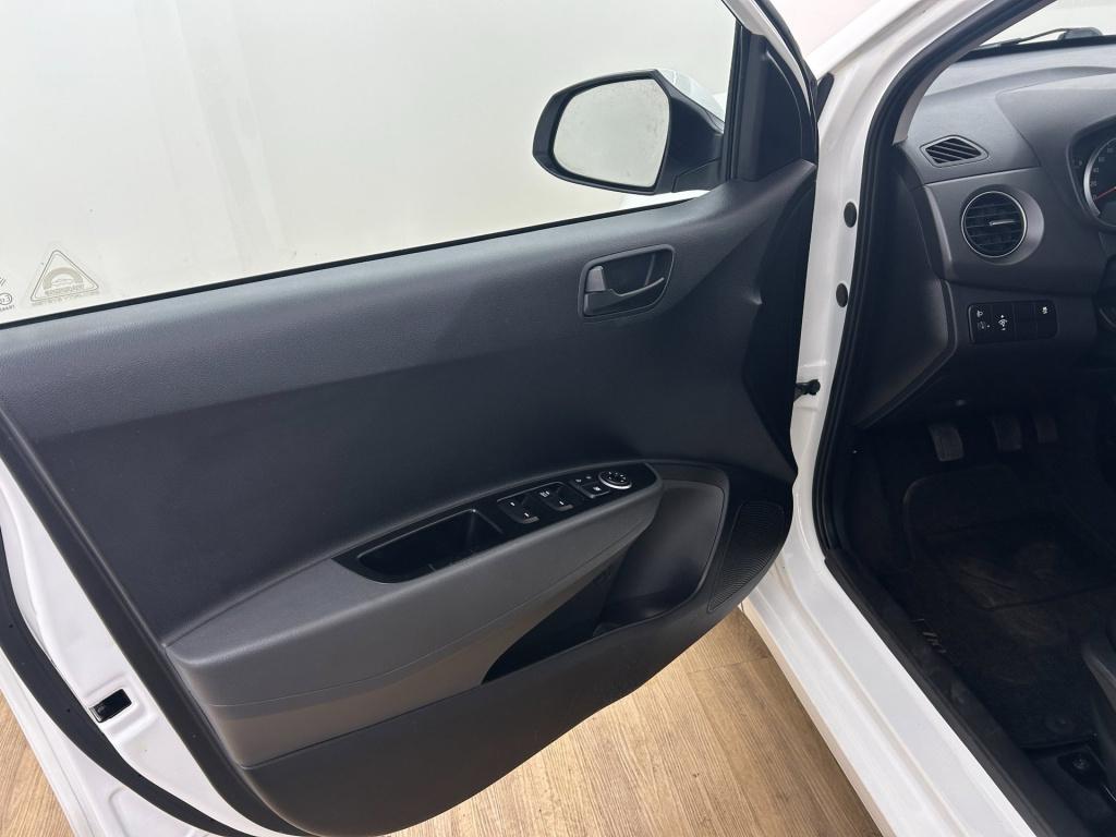 Hyundai I 10 occasion 1.0i comfort | wit | tweedehands hyundai i10 | airco 