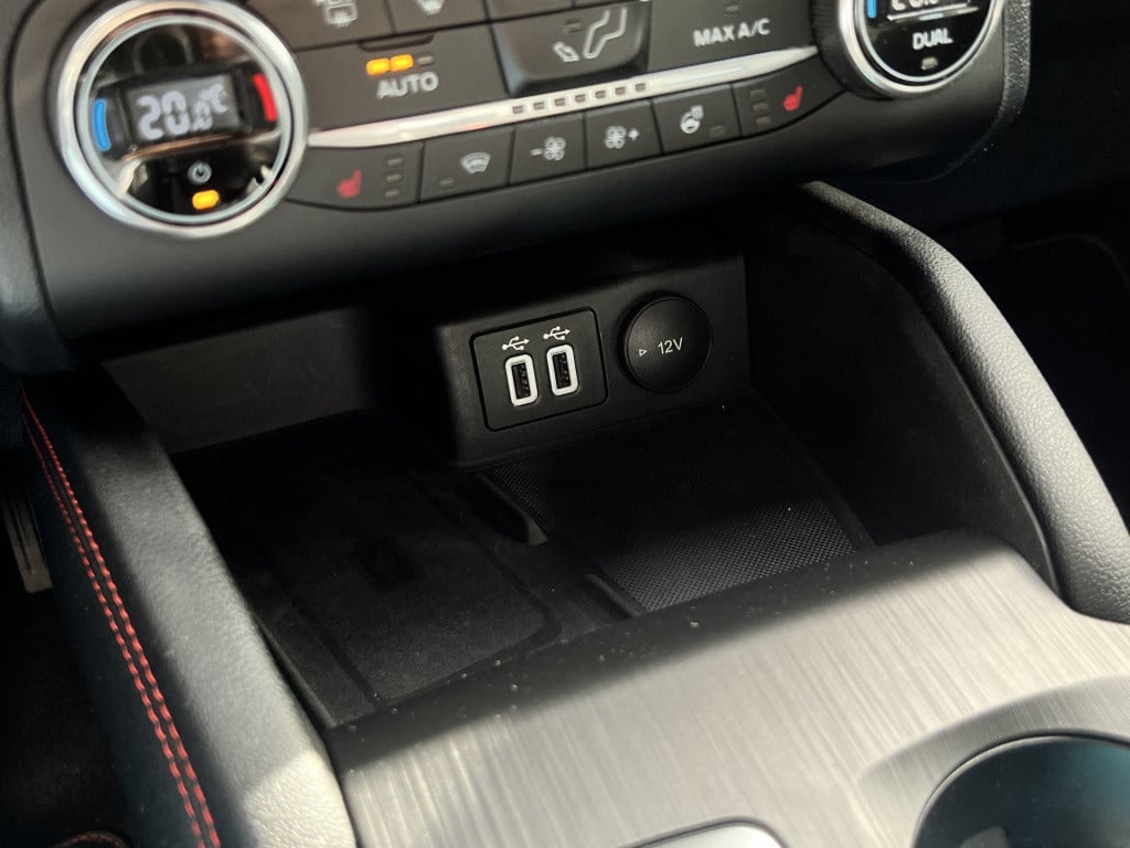 Ford Kuga 2.5 phev st-line x | camera | apple/ android carplay | head-up di