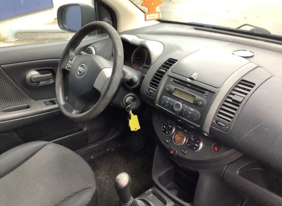 Nissan Note 2006 nieuwe APK airco trekhaak elektrische ramen