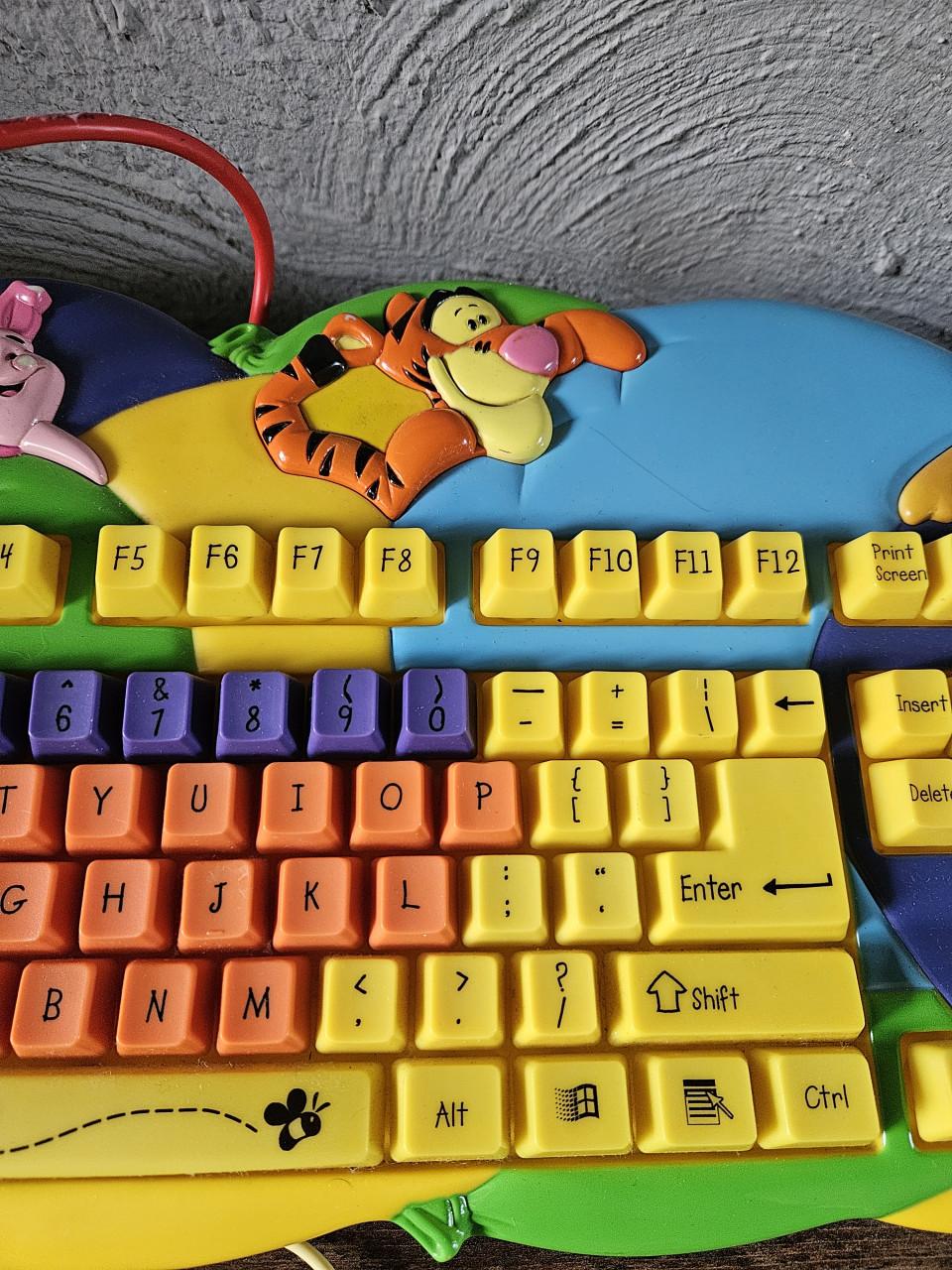 Vintage Microsoft Disney Winnie de Poeh Toetsenbord en Muis