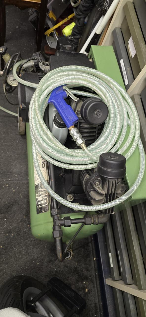 COMPRESSOR INCLUSIEF LUCHTSLANG
