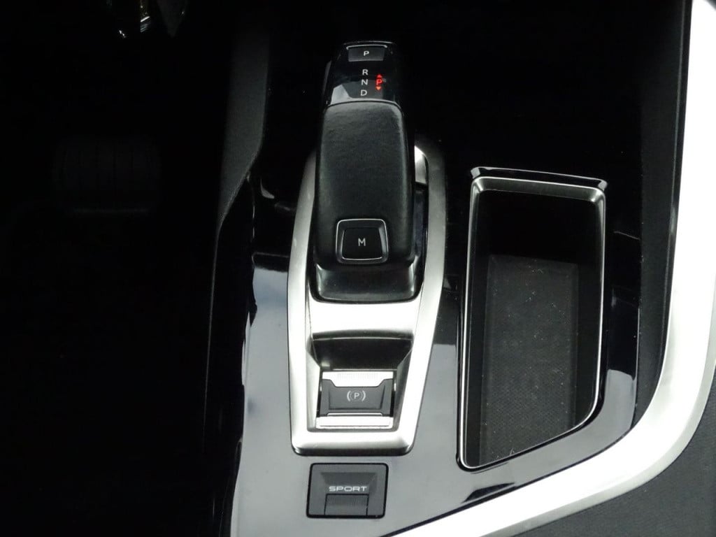 Peugeot 3008 1.2 puretech allure