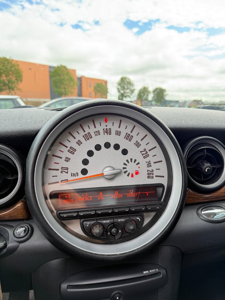 Mini One 1.6 malist - pano - nieuwe koppeling