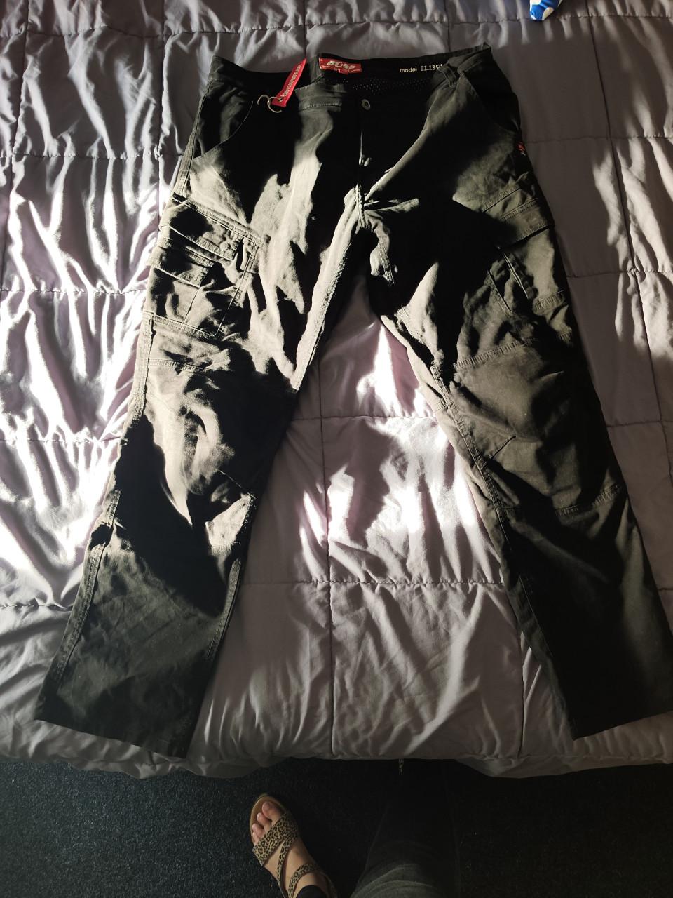 Fargo büse motorbroek