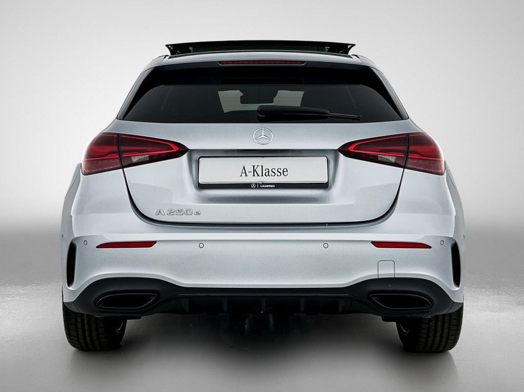 Mercedes-Benz A-Klasse 250 e business solution amg | nightpakket | amg line