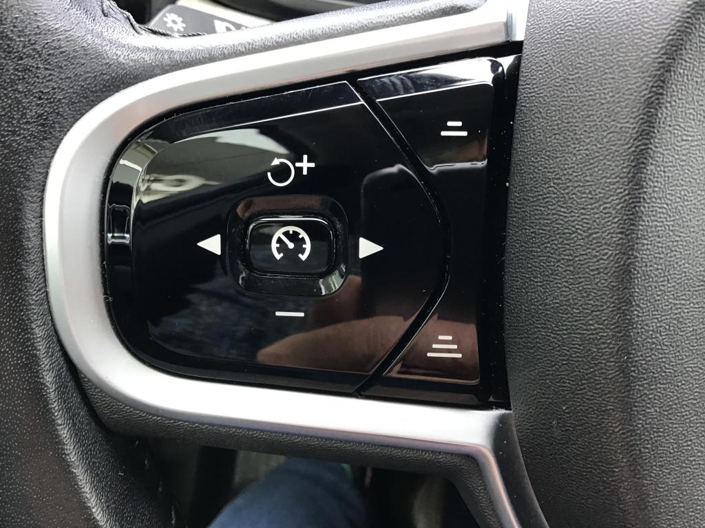 Volvo XC60 t5 254pk awd inscription| panodak| adap.criose| luchtvering| tre