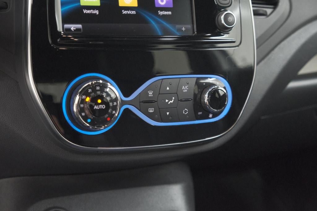Renault Captur tce 150 edc s-version | trekhaak| camera | dodehoekdetectie 