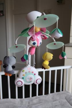 Het Soothe 'n Groove Mobile voor de babybox- Princess Tales van Tiny Love