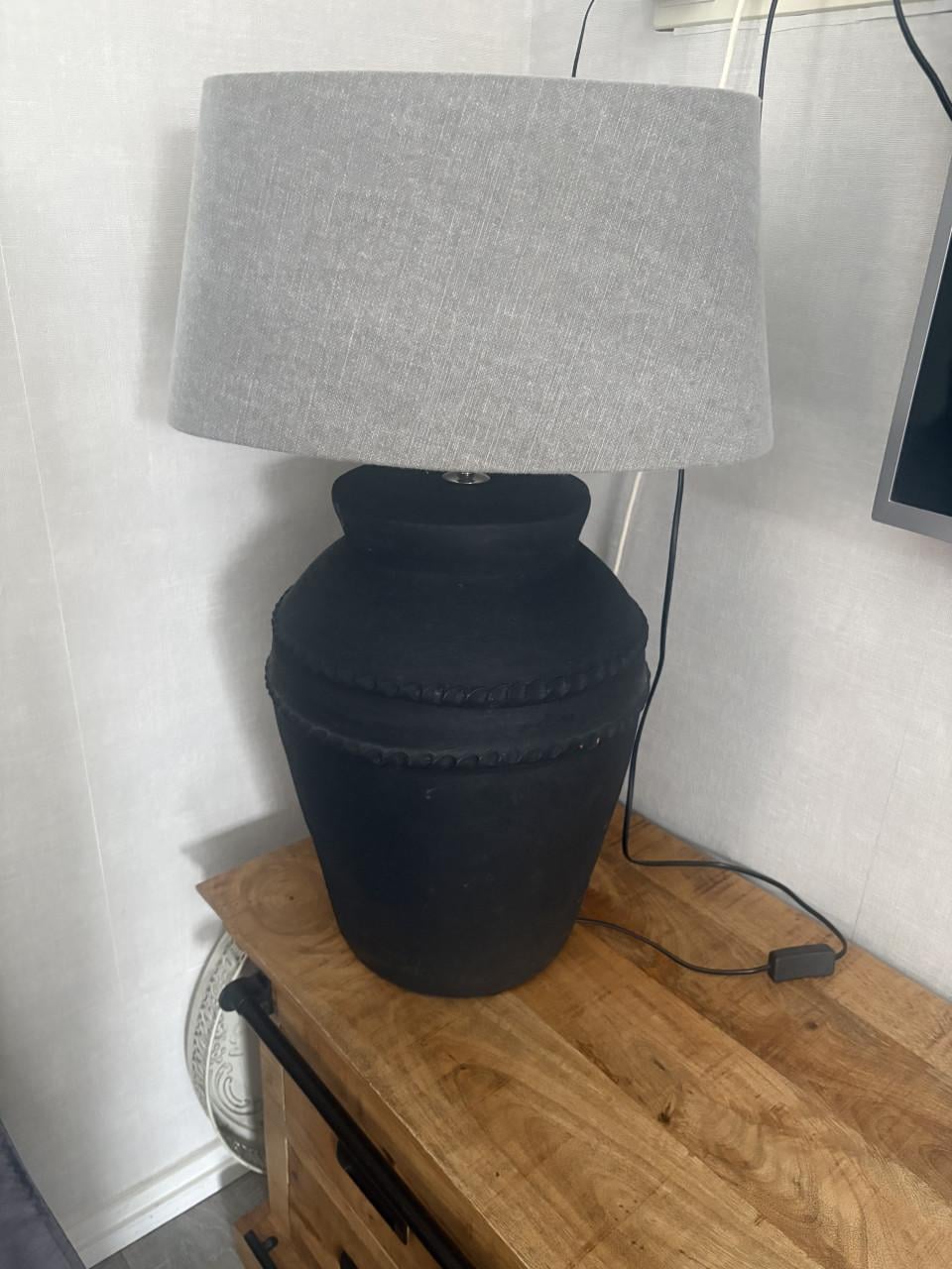 2 mooie kruiklampen donkergrijs Brynxz