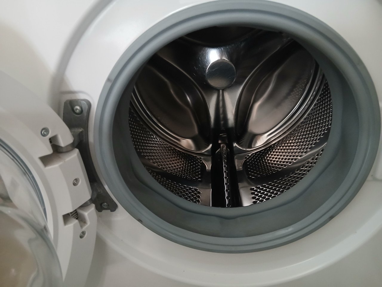 Wasmachine werkt prima bosch WAJ28071NL