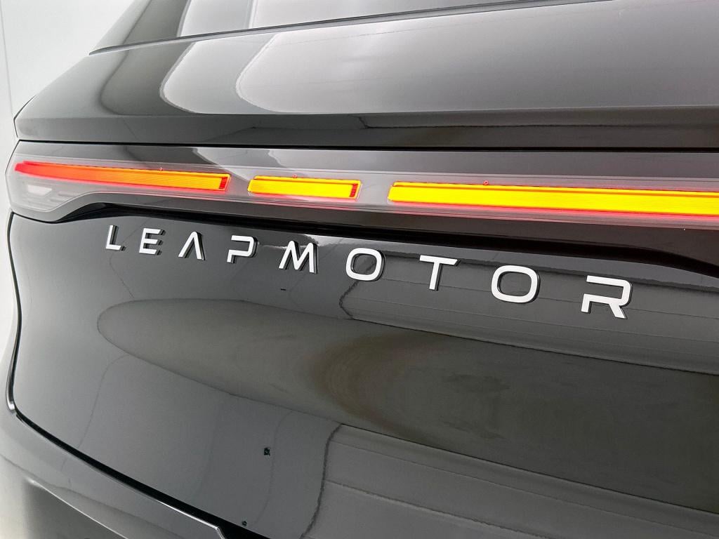 Leapmotor B10 design promax 67.1 kwh | **voorraadpremie** | automaat | 434 