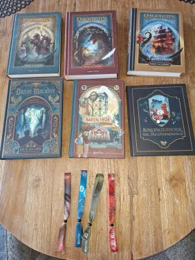 Set Eftelingboeken (6x) + stoffen polsbandjes