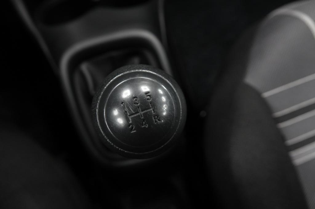 Peugeot 108 1.0 e-vti active | nl auto | bluetooth | airco |