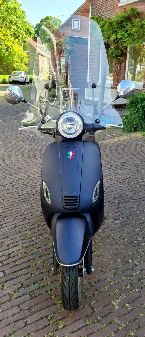 Ideale stadsscooter GTS Toscane Exclusieve (1e eigenaar)