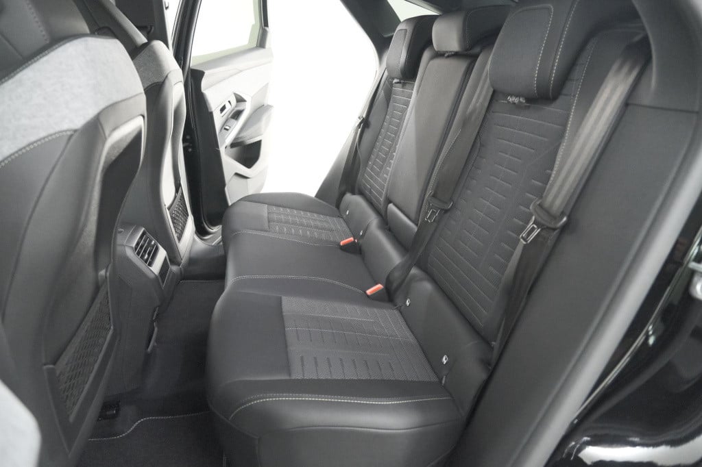 Peugeot 3008 1.2 hybrid 145 gt | elektrische kofferklep | camera | adaptiev