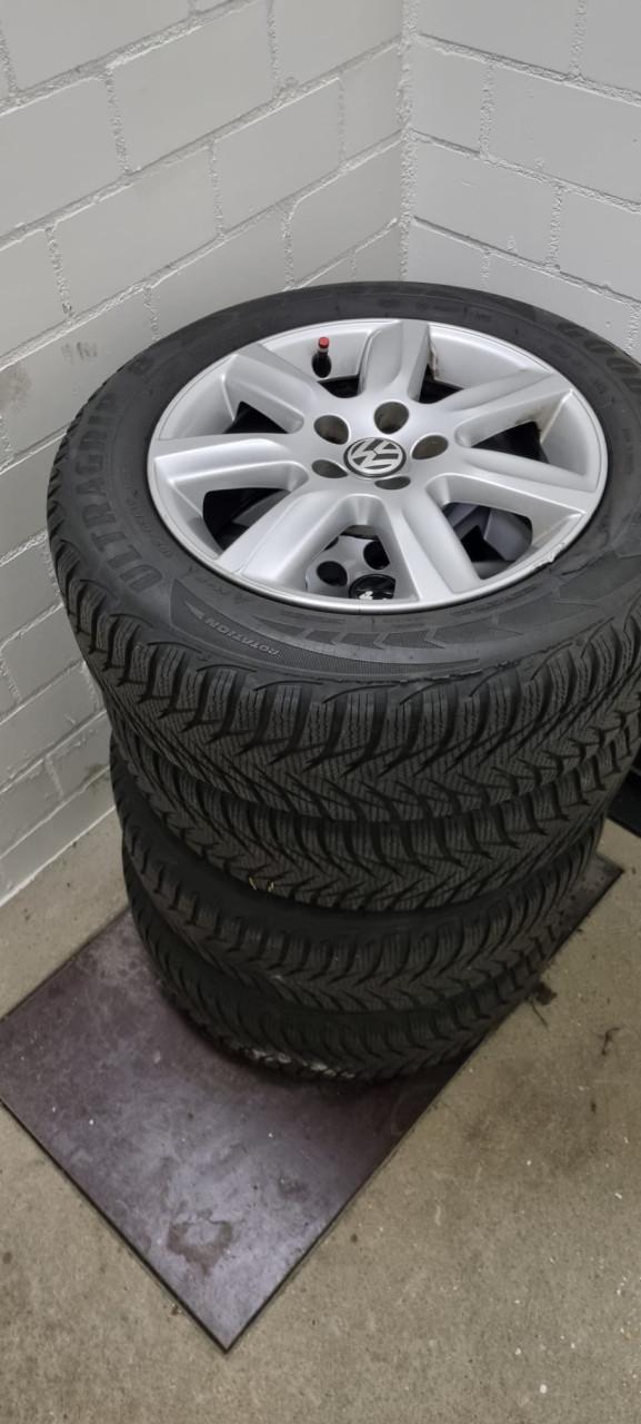 15 inch velgen met banden