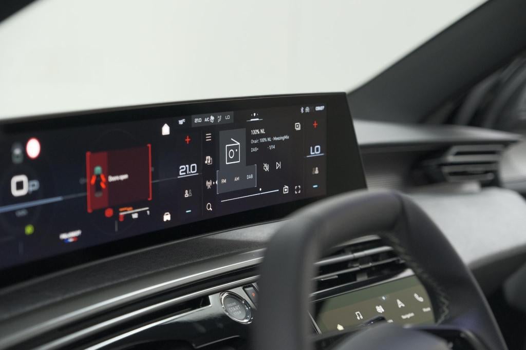 Peugeot 3008 hybrid 145 e-dcs6 gt | elektrische kofferklep | camera | adapt