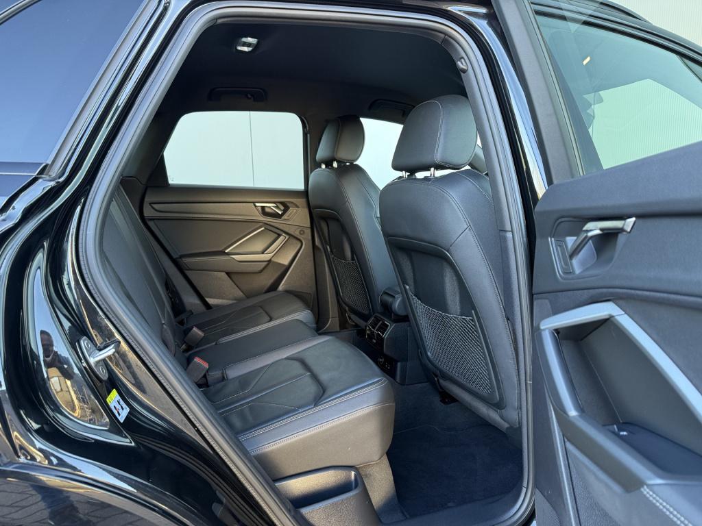 Audi Q3 45 tfsi ehybrid 245pk s edition | leder | black pakket