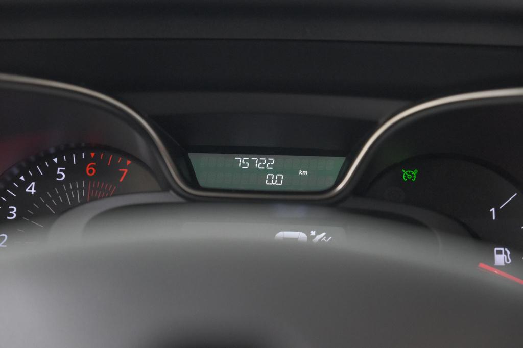 Renault Captur tce 150 edc intens | trekhaak | navigatie | parkeersensoren