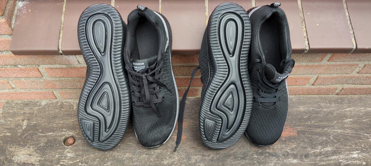 2 paar nieuwe waterschoenen