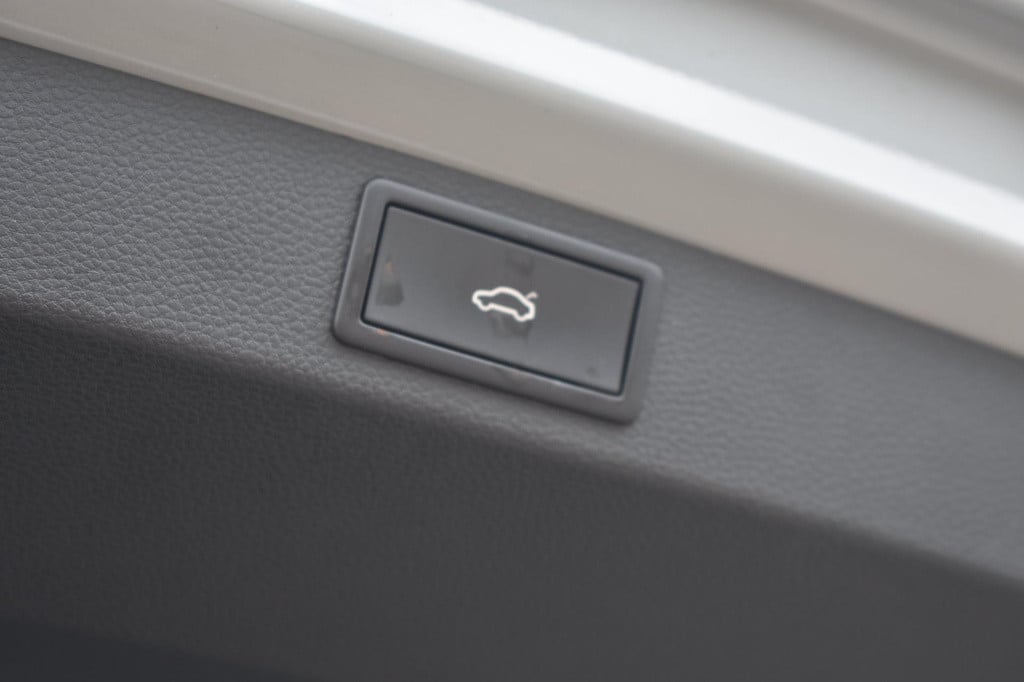 Skoda Karoq 1.5 tsi act sportline | trekhaak | canton | virtual cockpit | a