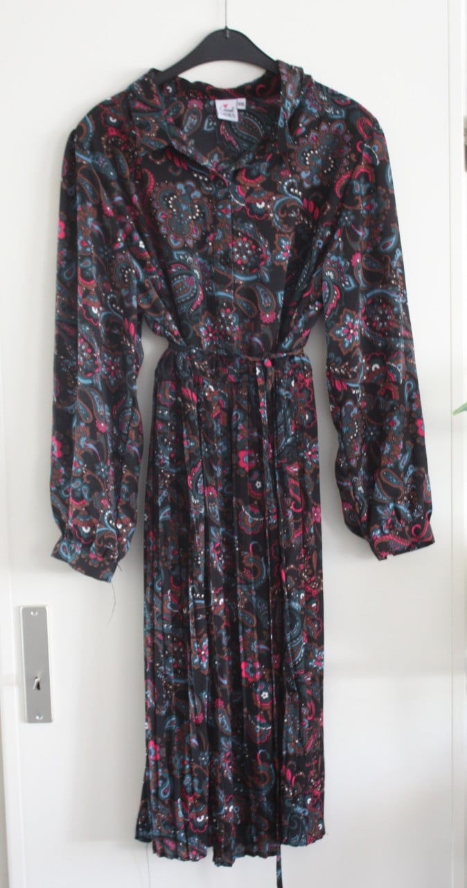 Blauw zwart groen roze bloemen jurk maat xxl