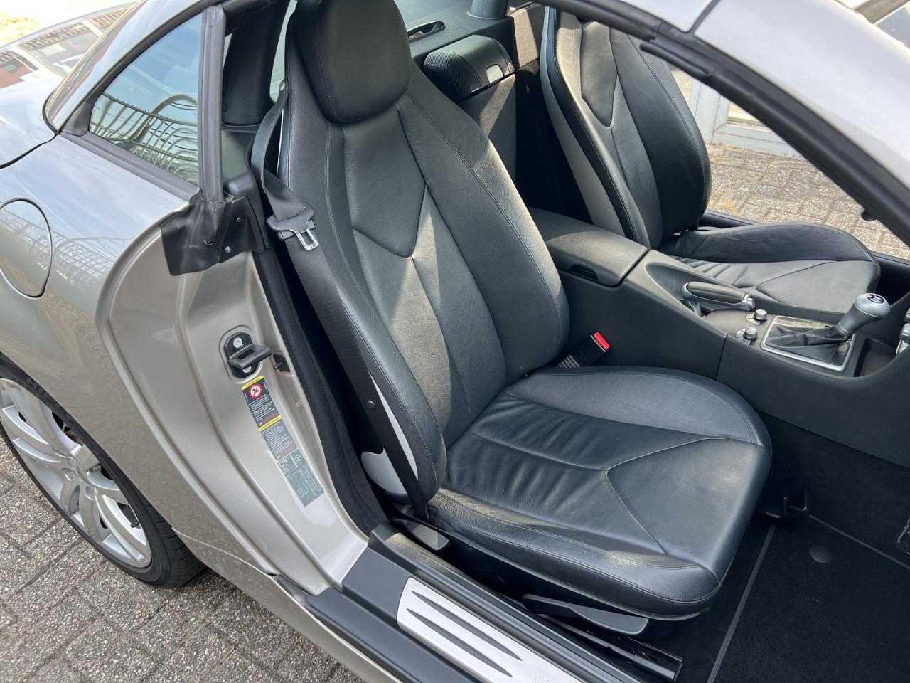 Smetteloze Mercedes SLK 200 uit 2007 met slechts 117.000 km