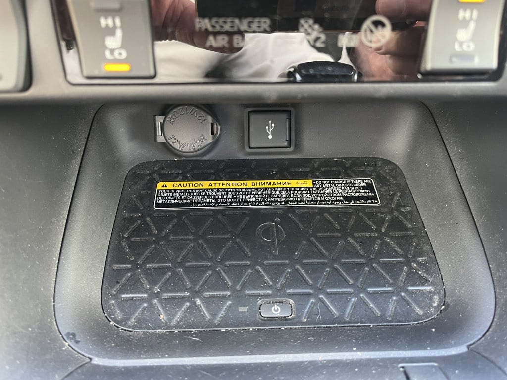 Toyota Rav4 | net binnen | 2.5 hybrid awd black edition.