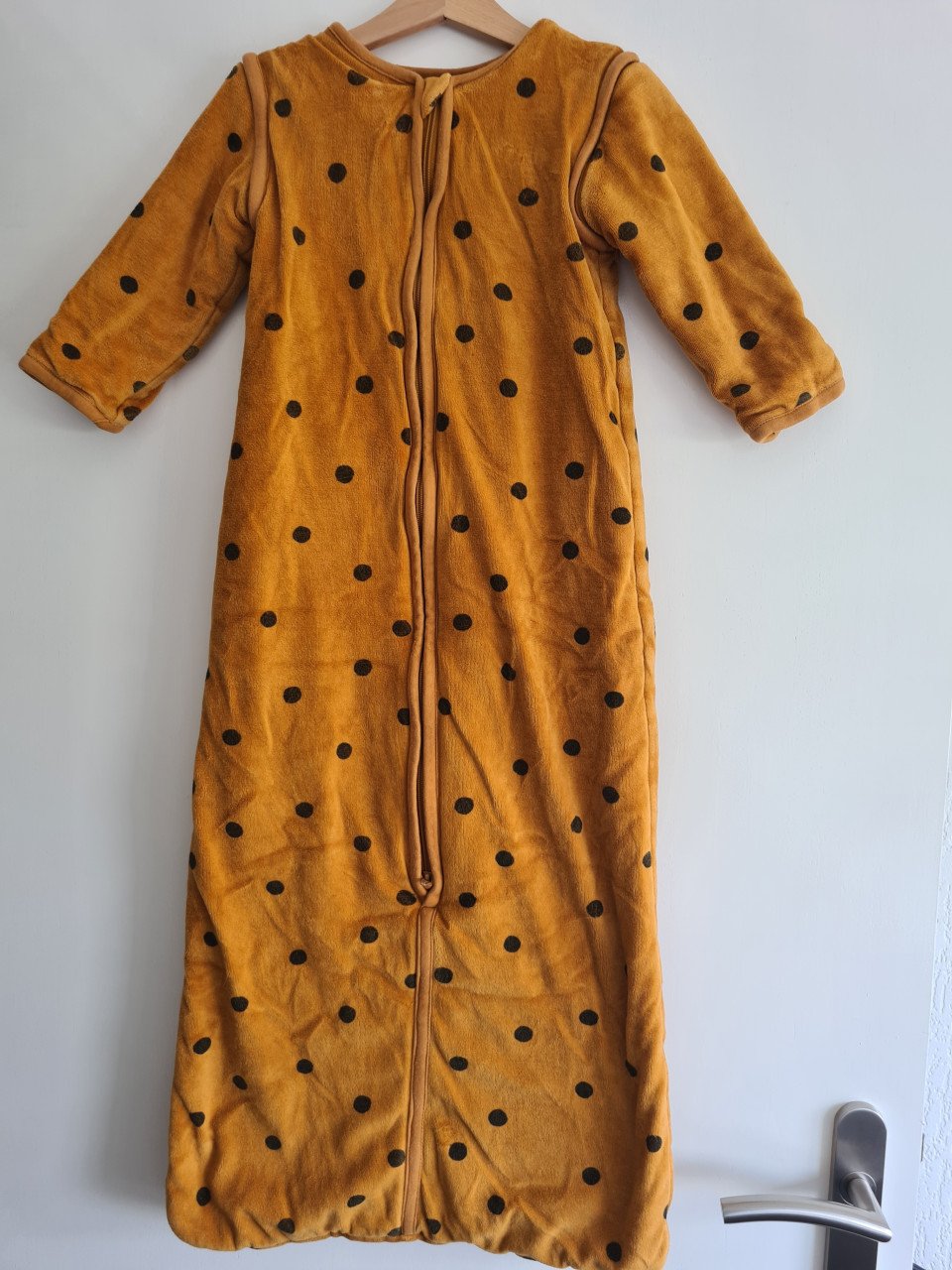 2 X mosterdgeel  slaapzak met afritsbare mouwen Hema  Mt 86-104 samen €5