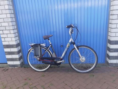 Elektrische fiets GIANT - Twist met 2e ACCU = GEVRAAGD..!