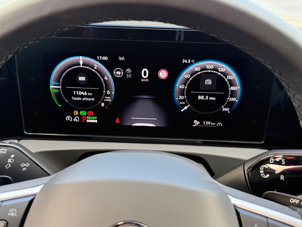 Volkswagen Tiguan 1.5 ehybrid r-line | black line | 360 camera | trekhaak |