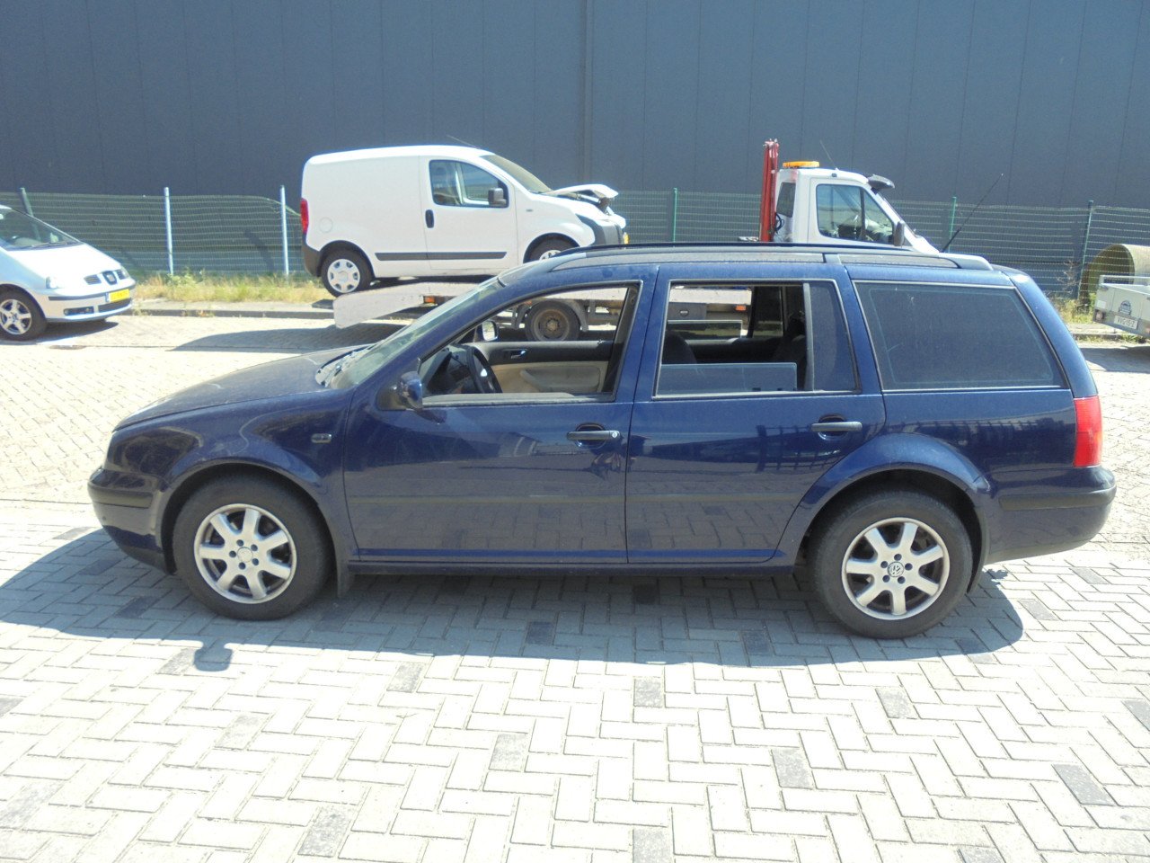 Golf station 1.6-16V ZO MEENEEM Auto ,Auto rijd en schakeld 100% € 595