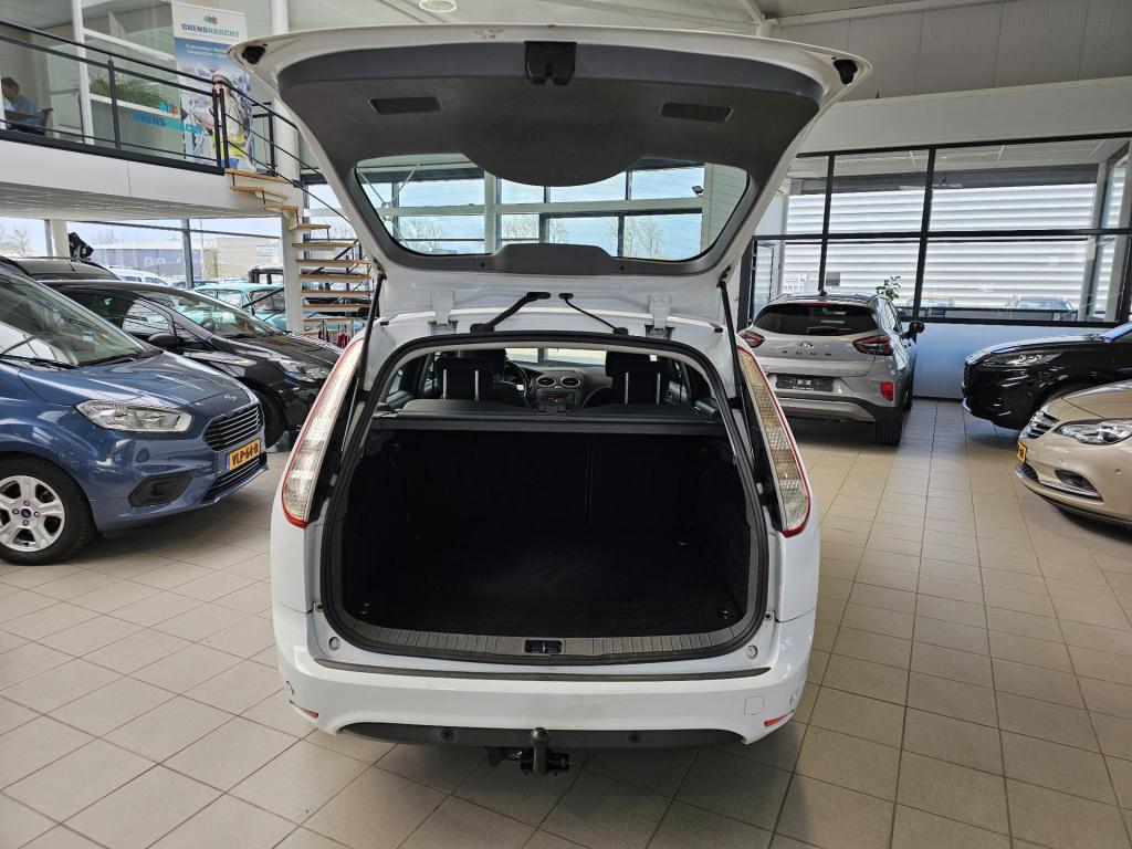 Ford Focus wagon 1.8 titanium flexi fuel